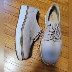 Clarks Noel Oxford Nwob Size 9 W Tan Cream
